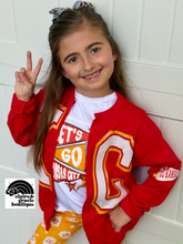 KC oversized graphic pennant sleeve SPLIT CARDIGAN SWEATSHIRT |